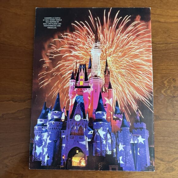 The Wonder Of‎ Disney Hollywood Spotlight Magazine Collectors Edition Jan 2022 - Picture 3 of 9